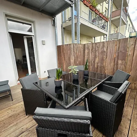 Familienwohnung Am Schloss * Schwerin (Mecklenburg-Vorpommern)